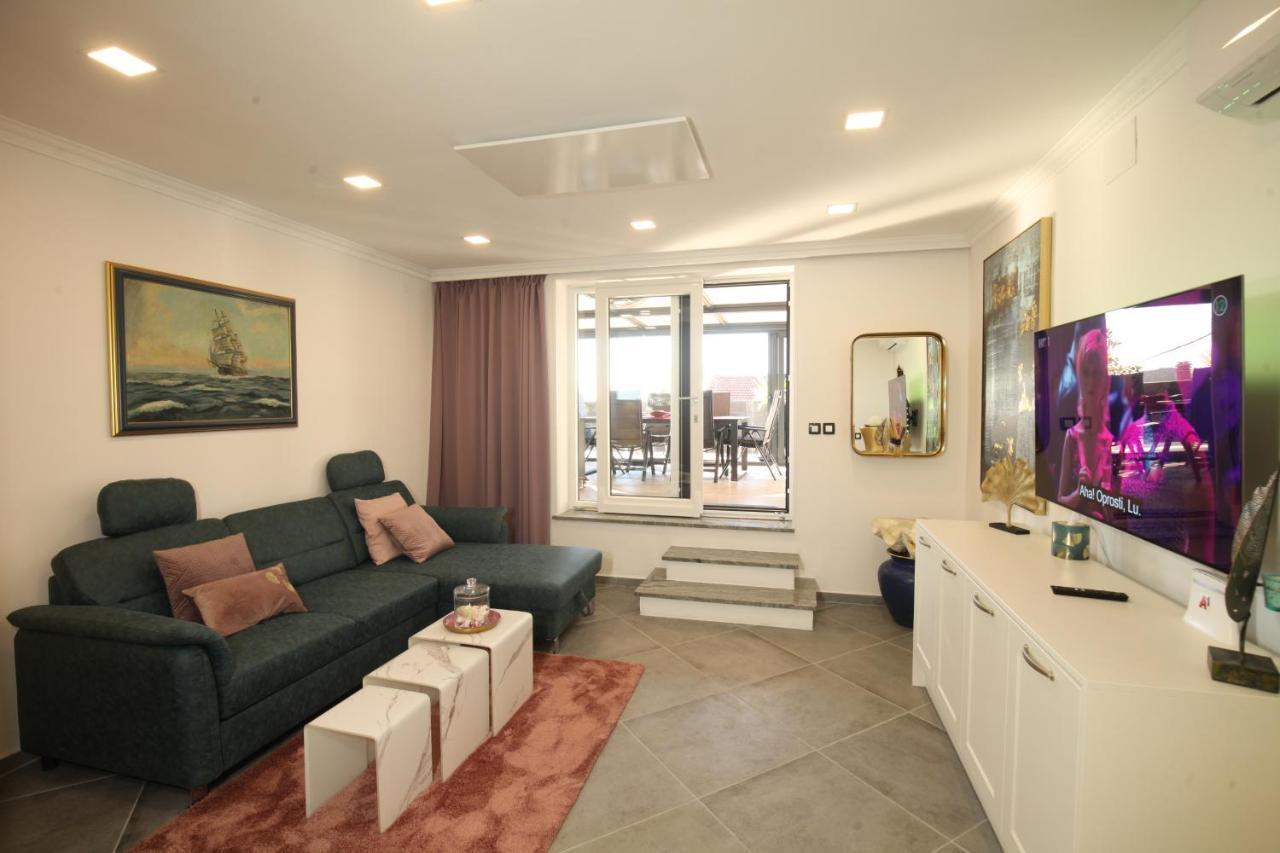 Luxurious Seaview Apartment Šibenik Dış mekan fotoğraf